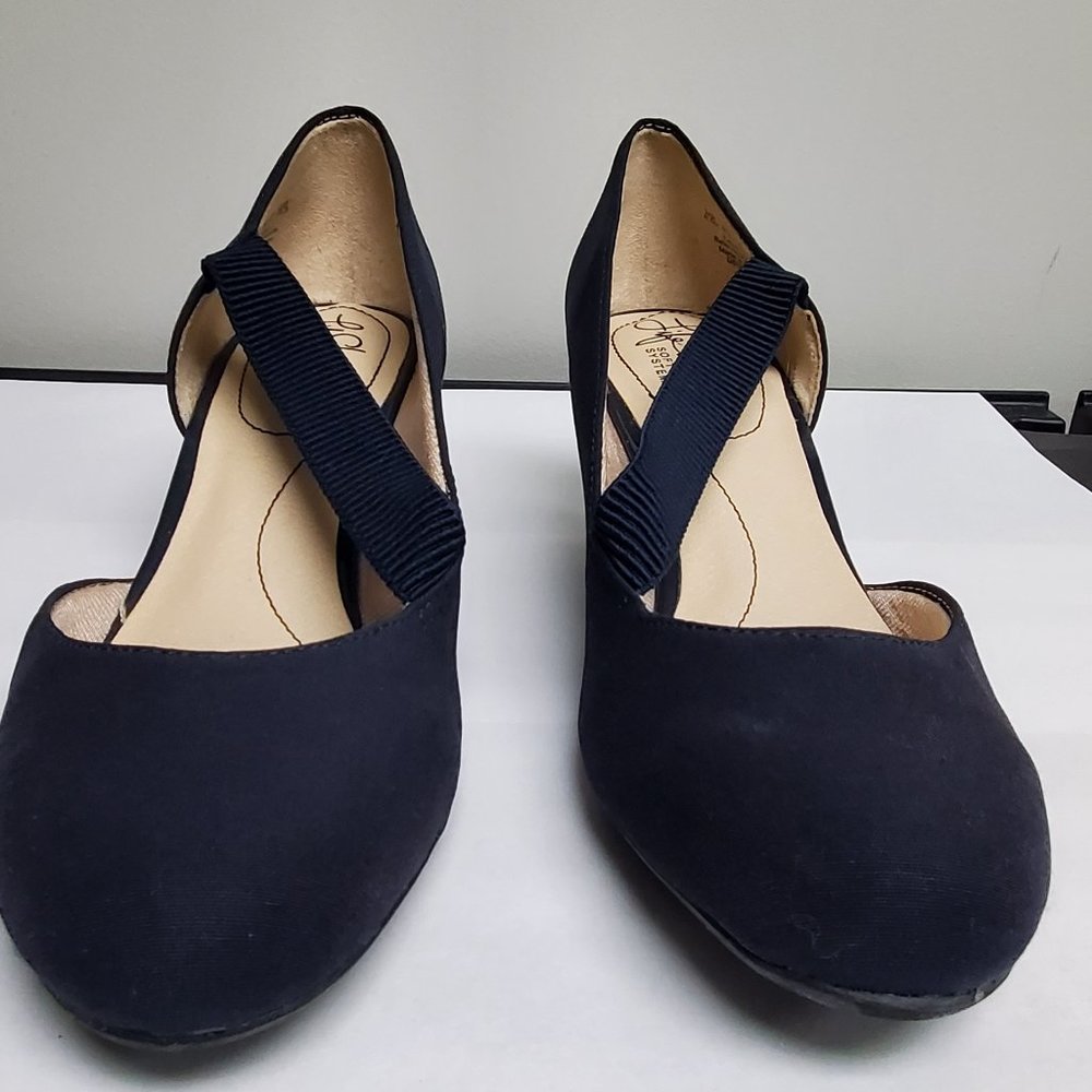 Life Stride Decisions Wedge Pump, Navy